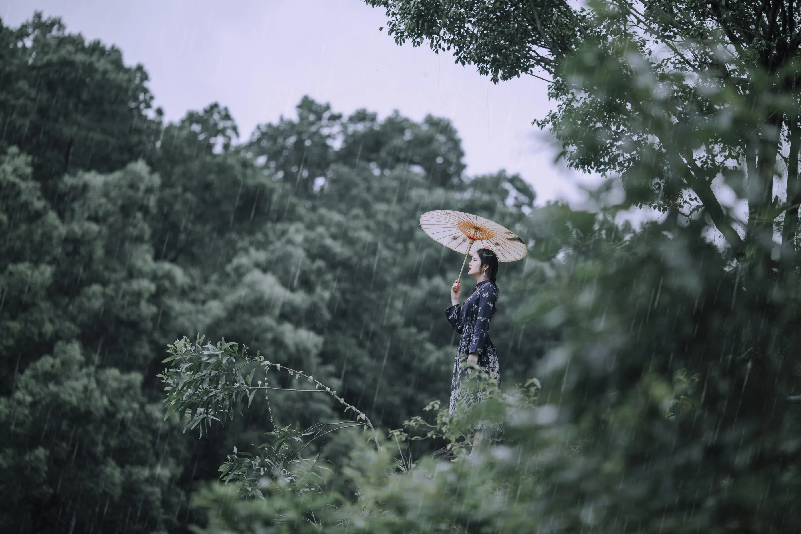 [YITUYU艺图语]2021.08.28 山雨 夏天 [31P]插图9